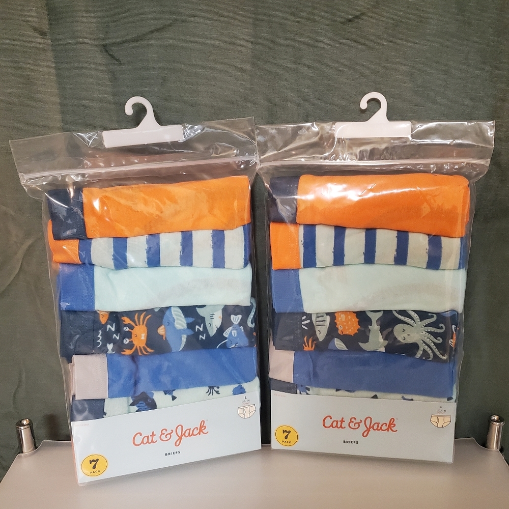 NIP 2 7pack Briefs Large (12/14)